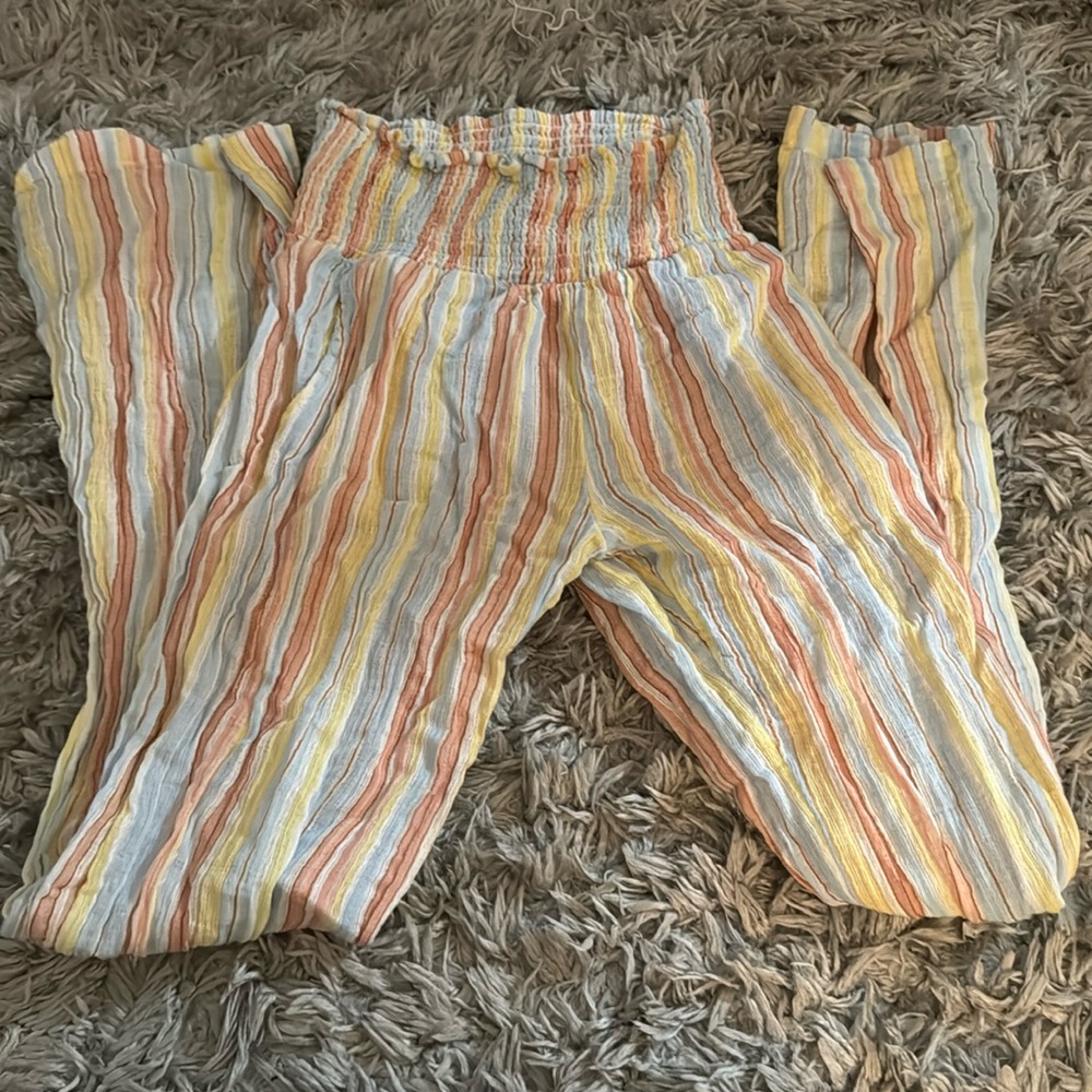 Fun summer pants from billabong!
